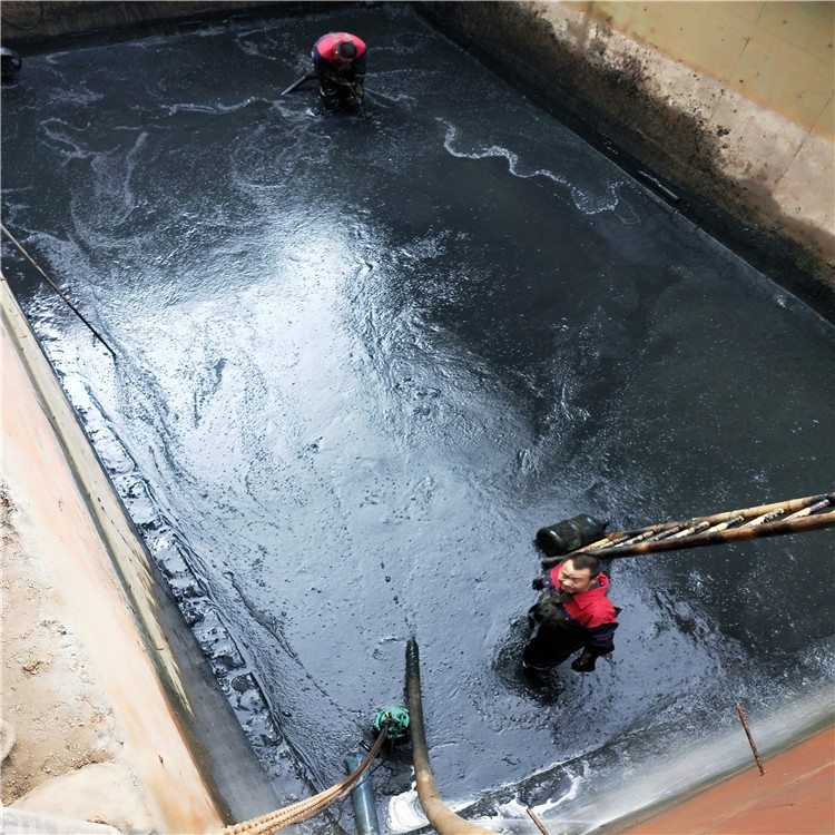 魏都废水池清理
